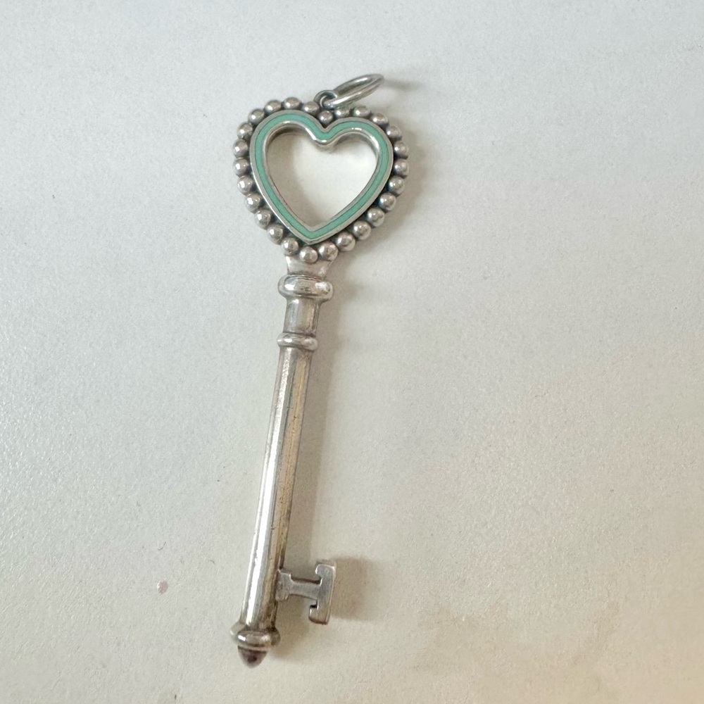 Auth Tiffany & Co. Key